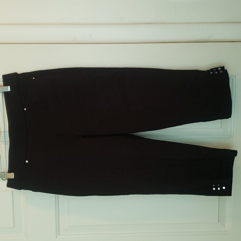 Capri pants